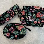 Vera Bradley  RFID Floral Print 3 Piece Makeup And Toiletry Set Gently Used Photo 0
