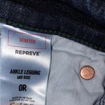 EXPRESS  Size 0R Stretch Repreve Ankle Legging Mid Rise Blue Distressed Raw Hem Photo 4