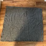 Women's Grey Scarf Photo 4