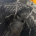 Vera Bradley 🤍HP🤍 Large Black and White Flower Tote Bag Photo 5