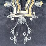AVON Embroidered sequin v Photo 3