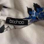 Boohoo  White and Blue Floral Tie-Front Blouse Photo 3