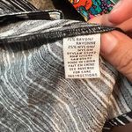 Habitat NWT  mandarin collar button down top small Photo 9