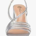 Bella Vita  Women's Block Heel Sandal Heeled Photo 0