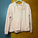 American Eagle Peach V Photo 0