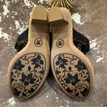 Sofft Shoes Fayann Slide Heel Sandal Black Leather Gold Metallic Cork Heel Size 7 Photo 6