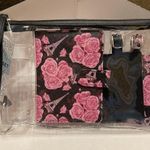Jessica McClintock NWT 5 piece pink travel kit Photo 2