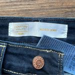 Levi's Signature Levi Strauss Gold Womens Mid Rise Skinny Dark Wash Jeans Size 10 Short Photo 6