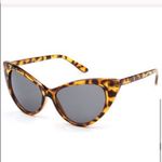 BRAND NEW Vintage Retro Cat Eye Sunglasses✨ Black Photo 4