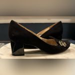 Bandolino  Black Suede Block Heels Gold Logo Hardware Slip Resistant Shoe Sz 7.5 Photo 4