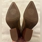 Vince Camuto NWOT Vince Camino Gidgeta Suede Heeled Bootie 8.5 Tan Photo 2