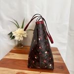 Coach  City Tote In‎ Signature Canvas With Heart Petal Print Photo 5