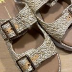 BC Footwear NWOT  Hand to Hold Platform Sandal Sz 7.5 Photo 5