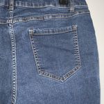 D. Jeans  Medium Washed Stretchy High Rise 6” Inseam Stretchy Jean Shorts Size 14 Photo 5