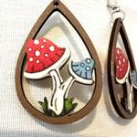 Wooden painted mushroom teardrop earrings Photo 2