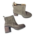 Crown Vintage Capari Bootie size 7M Dark gray/brown suede 3” block heel Brown Photo 7