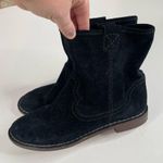 Clarks Somerset Cabaret Black Suede Ankle Booties Size 9.5 Photo 2