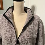 Jackson Hole Outerwear‎ size large grey sherpa half zip pullover. Gray Photo 2