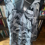 Lane Bryant  black & white Parisian 16 flowy palm v-neck top Photo 0