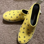 Chooka Yellow, Black, and Tan  Clogs with Bee Design Photo 0