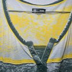 NFL Team Apparel  Green Bay Packers V Neck Distressed T Shirt Womens XL casual Photo 3