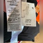 Disney NWT Aladdin Rajah gold pom beanie Photo 3