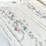 Vintage 90s Sellecca Embroidered Floral Pearl Sweater Size Small White Photo 4