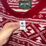 American Eagle Christmas Sweater Photo 2