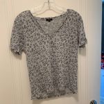 Rails Animal-Print V-Neck Tee T-Shirt Photo 1