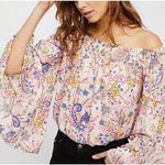 Free People Womens  Free Spirit Bell Sleeve Retro Floral Print Top - Sz XS Photo 0