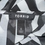Torrid Black and White Striped Swim Cover-Up. New Photo 6