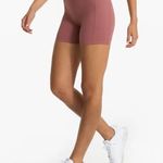 Vuori  Studio Pocket Shorts 5” Photo 8