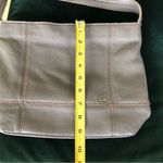 The Sak Gray Leather Shoulder Purse Photo 13