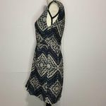 Alice + Olivia  Womens Small Abstract A-Line Dress Navy Tan Rayon EUC Photo 4