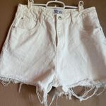 Princess Polly  white shorts  Photo 0