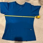 Vera Bradley  WOMENS SCRUB T SHIRT SMALL BLUE Photo 3