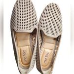 Me Too  Women's Size 7.5 M Yana Loafers Flats Perforated Slip On Beige Photo 0