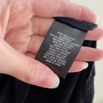 Mossimo Black V Photo 6