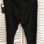 Black Activewear Capri, 1X Photo 2