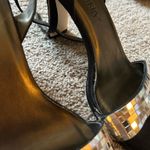 Sam & Libby  Heels Photo 1