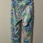 Lilly Pulitzer Lily Pulitzer High-Rise Weekender Crop Leggings Photo 2