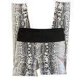 Noli Luxe Gray & Black Snake Athletic 3/4 Length Leggings Size Small Photo 2