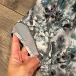 Lululemon  Hotty Hot Low-Rise Lined Short 4” Photo 4