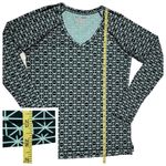 Under Armour Long Sleeve Fitted Heat Gear Tee - Medium Photo 2