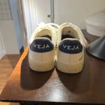 VEJA  Sneakers Photo 3