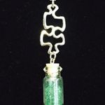 Puzzle Piece Green Glitter Wish Necklace Photo 3