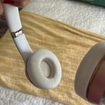 Beats Rose Gold Wireless Headphones Photo 3