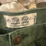We The Free NWT Free People  Olive Jean Shorts – Size 28 Photo 2