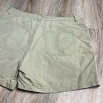 Gloria Vanderbilt  Shorts Size 12 Photo 8