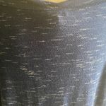 Torrid Navy blue heathered vneck tshirt, sort sleeves, great condition Photo 4